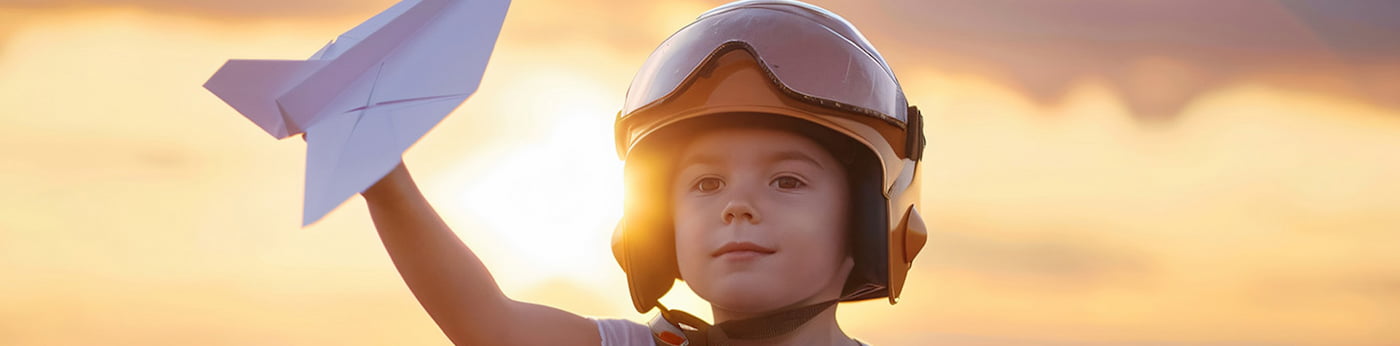 اگر می خواهید کودکی مسئولیت پذیر و مستقل تربیت کنید که بتواند تاثیر مثبتی بر محیط و جامعه ای که در آن زندگی می کند بگذارد، باید از همان ابتدای تولد فرزندتان، به فکر باشید. تربیت کودکان مستقل و مسئولیت پذیر نیازمند دانستن یک سری اصول و راهکارهایی است که در این نوشته به آن پرداخته شده است. 