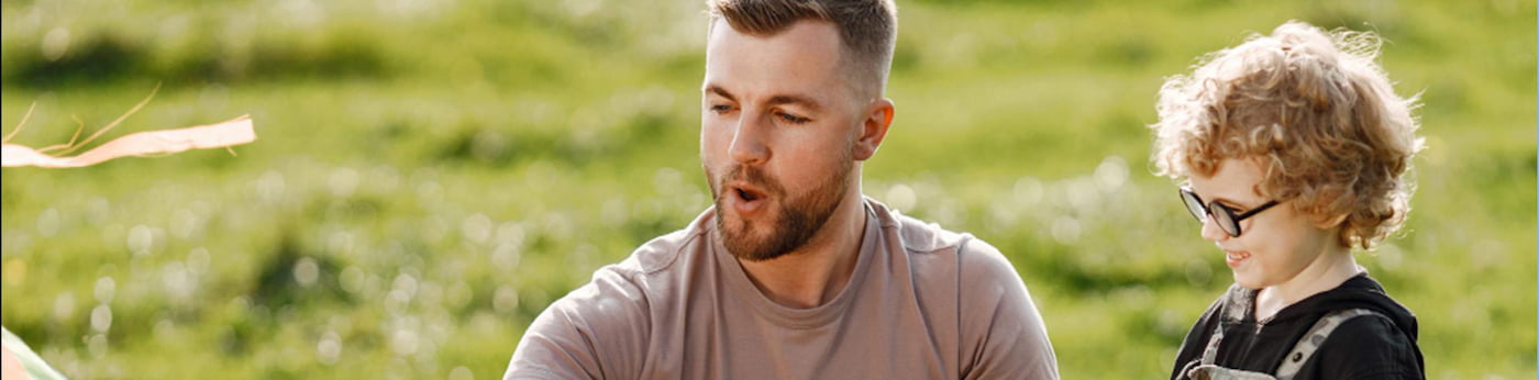 <p>
        فرزندپروری یکی از سخت‌ترین شغل‌ها در دنیا محسوب می‌شود، اما هیچ راهکار و شیوه ثابتی در مورد نحوه فرزندپروری و
        موفقیت‌آمیز بودن والدین وجود ندارد. خبر خوب اینکه راه های زیادی وجود دارد که والدین می توانند مغز نوزادان خود را
        تحریک کنند و از رویدادهای روزانه به عنوان فرصت های یادگیری استثنایی استفاده کنند.


    </p>